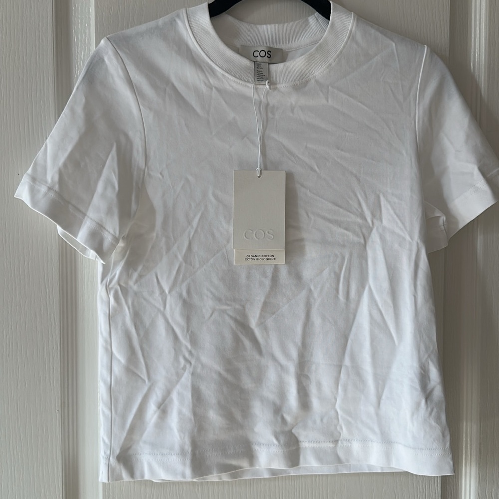 COS tshirt 
Size XS 
New with tags